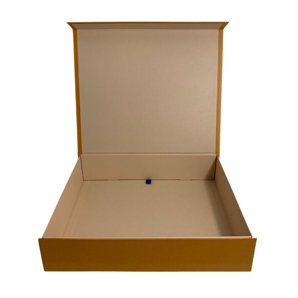 Genuine Louis Vuitton Gift Box Magnetic Closure Medium/Large 14.5" x 12" x 3" - Picture 8 of 9